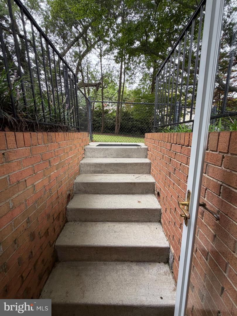 5526 Uppingham St Property Photo 30