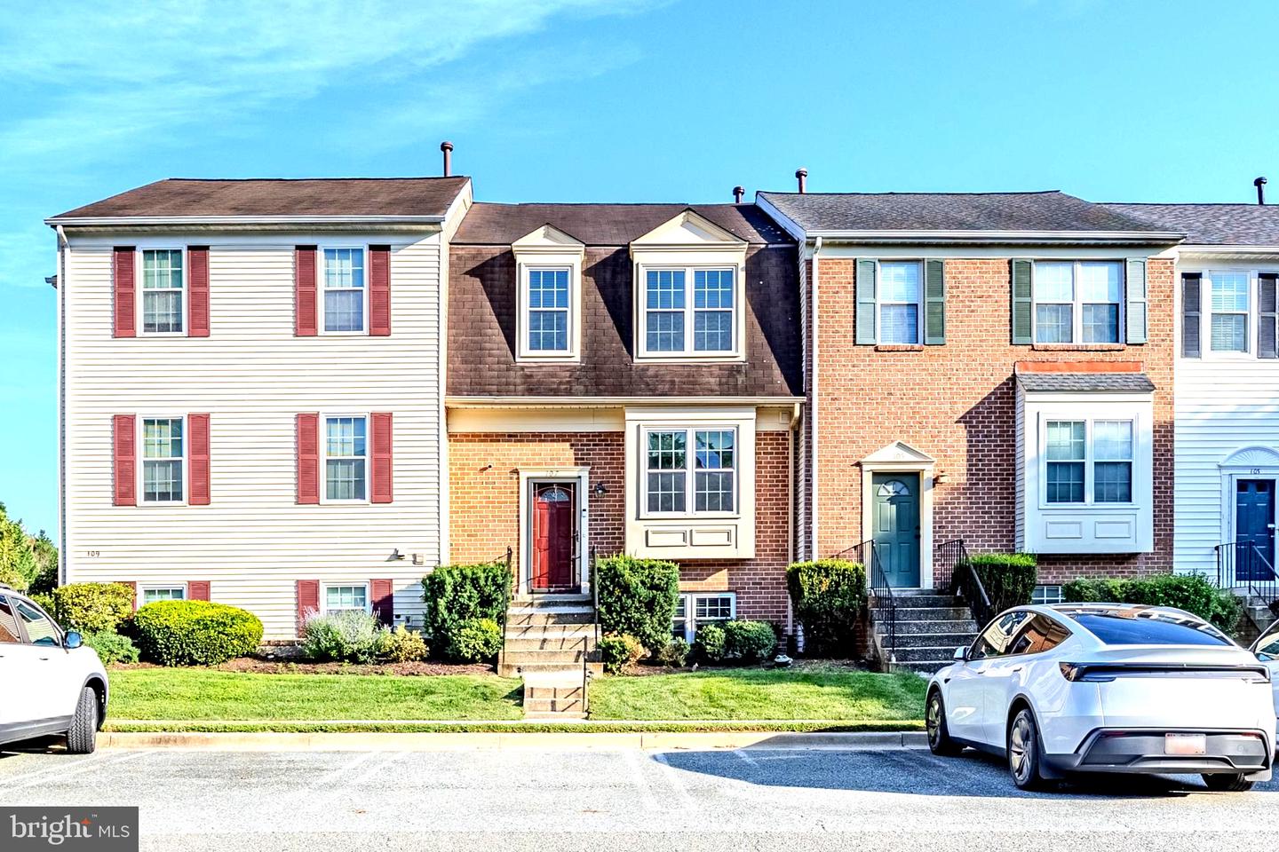 107 Autumn Flower Ln Property Photo 1