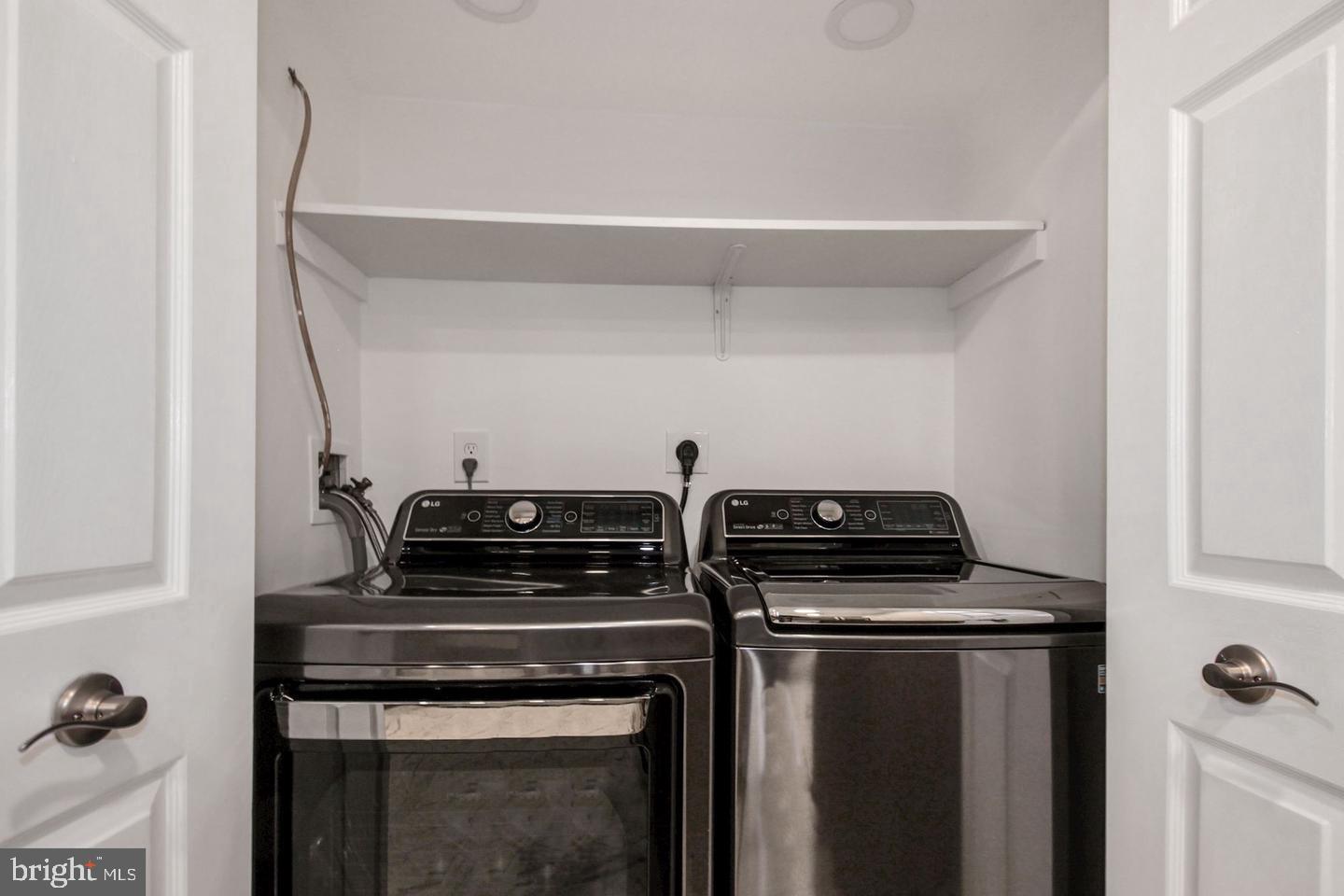 5801 Linden Square Ct Property Photo 18