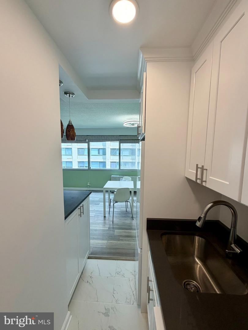 5500 Friendship Blvd #1224n Property Photo 5