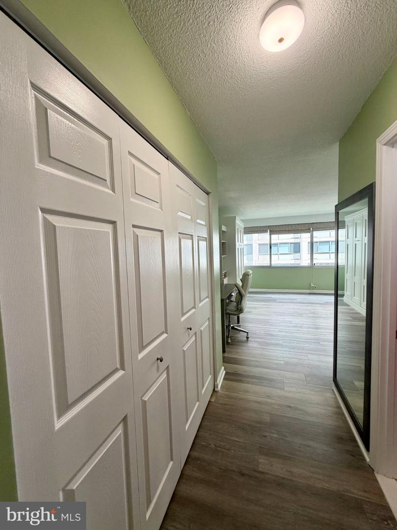 5500 Friendship Blvd #1224n Property Photo 7