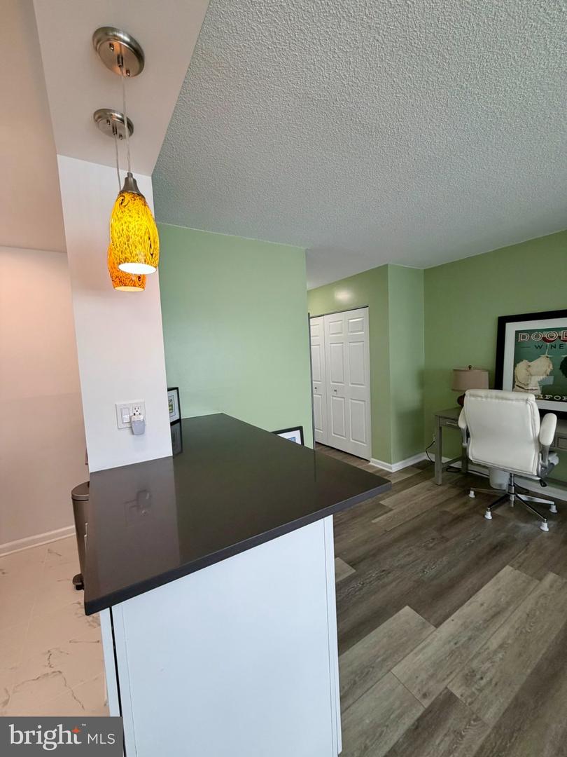 5500 Friendship Blvd #1224n Property Photo 10