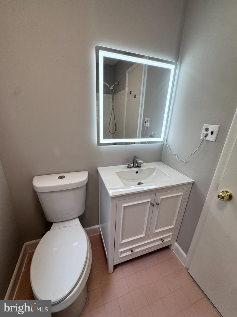 900 Lamberton Dr Property Photo 22