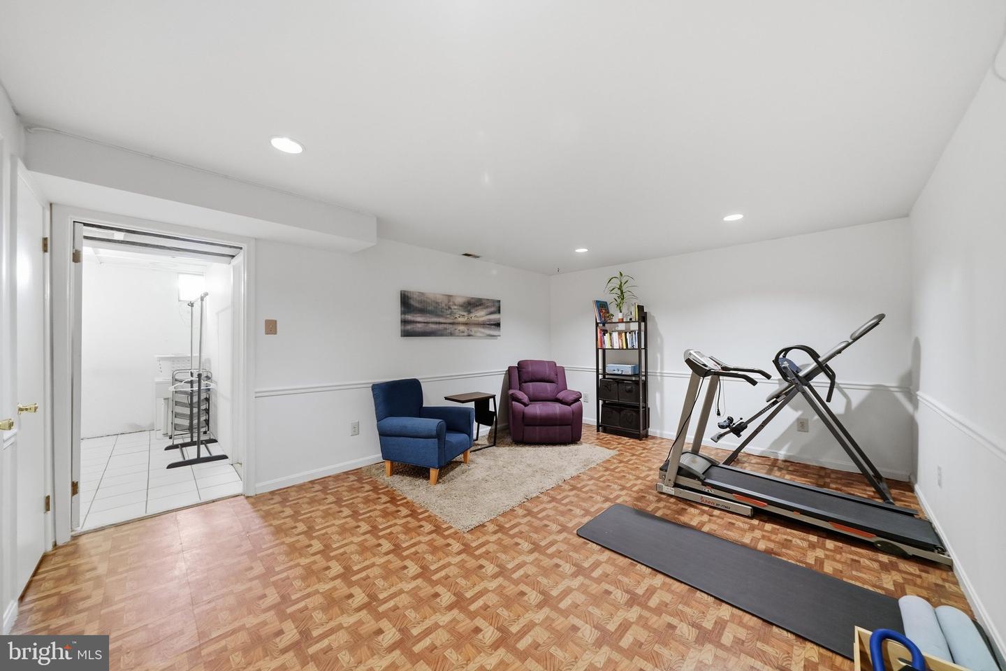 17516 Longview Ln Property Photo 27