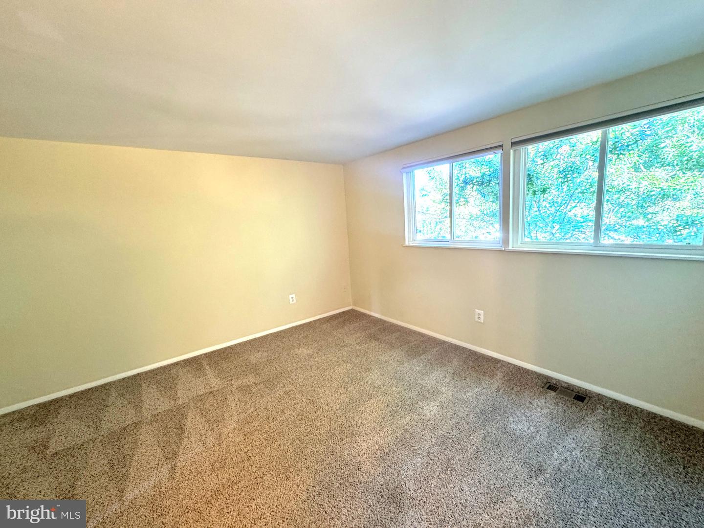 17553 Amity Dr Property Photo 23