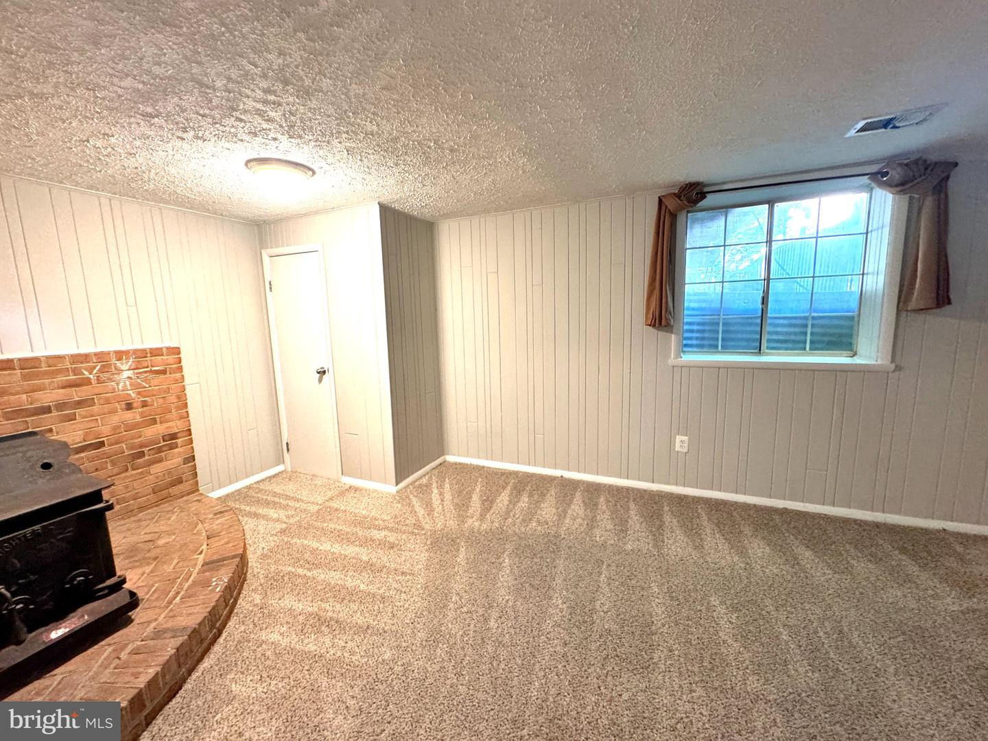17553 Amity Dr Property Photo 27