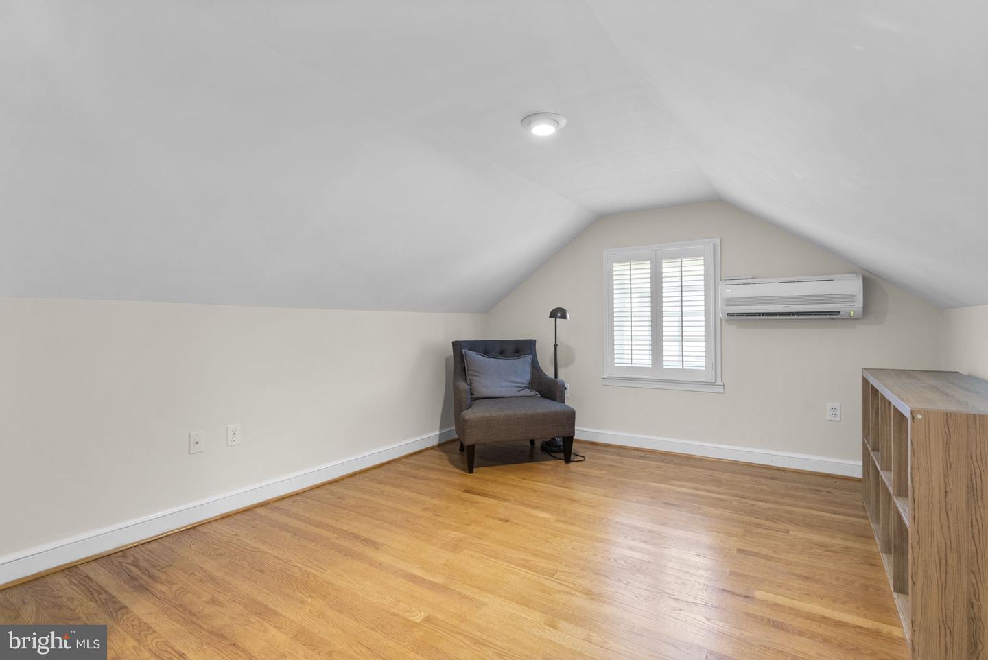 5420 York Ln Property Photo 32