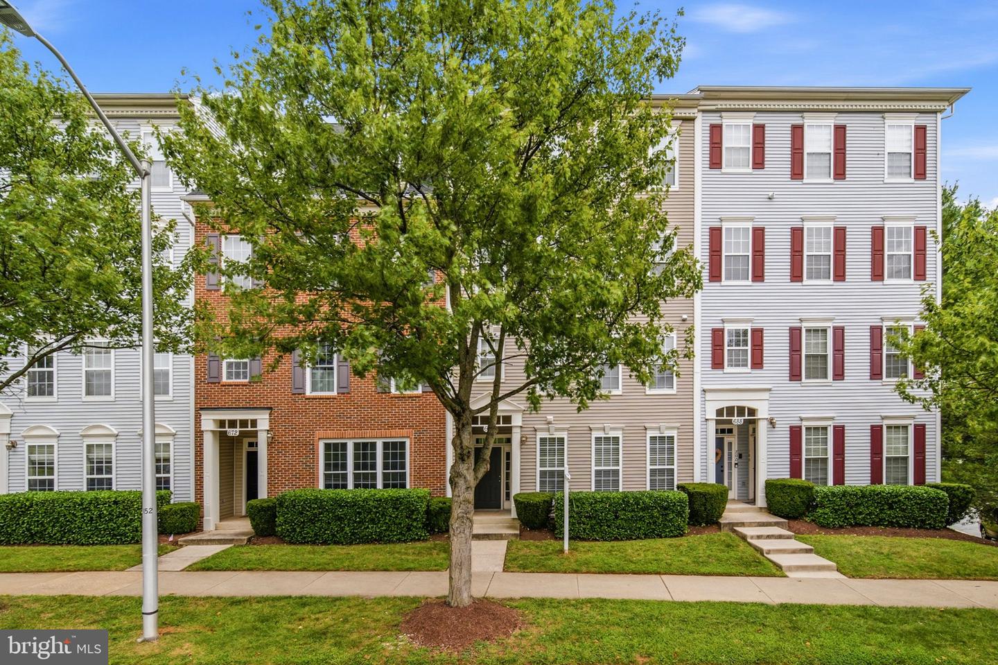 680 Orchard Ridge Dr #100 Property Photo 1