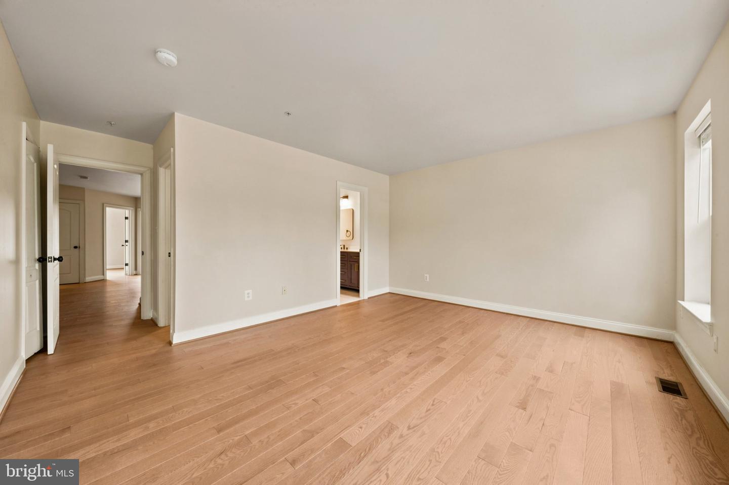 680 Orchard Ridge Dr #100 Property Photo 12