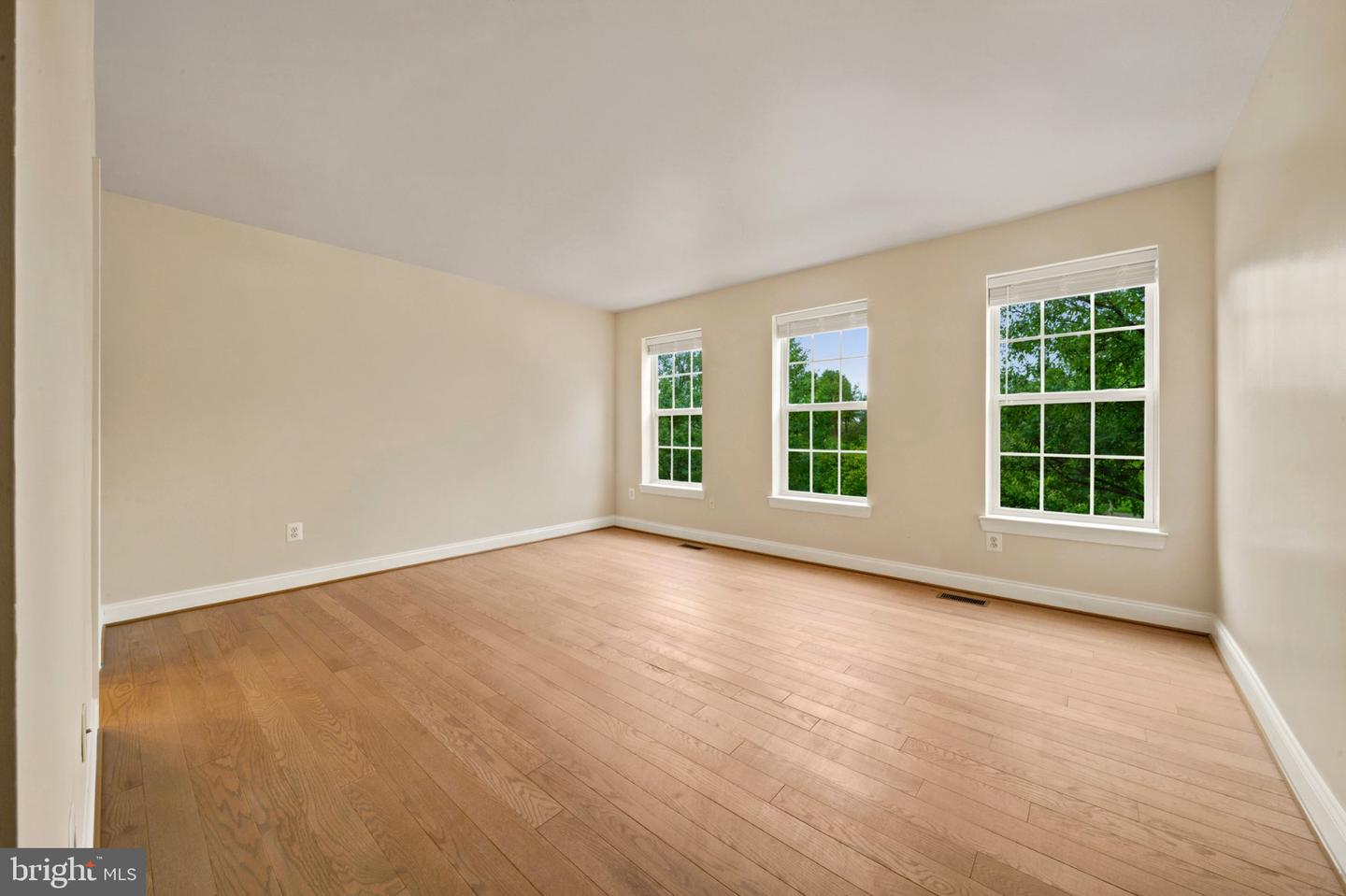 680 Orchard Ridge Dr #100 Property Photo 18