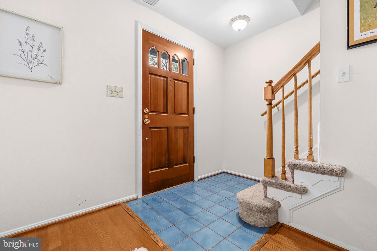 734 Azalea Dr #11-734 Property Photo 5