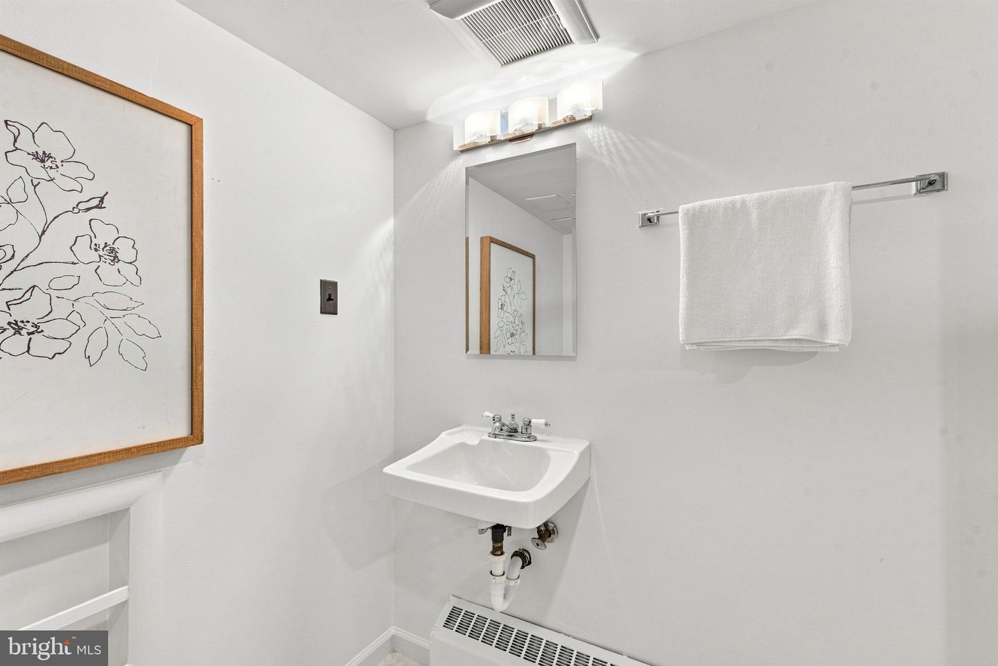 221 Grant Ave Property Photo 58