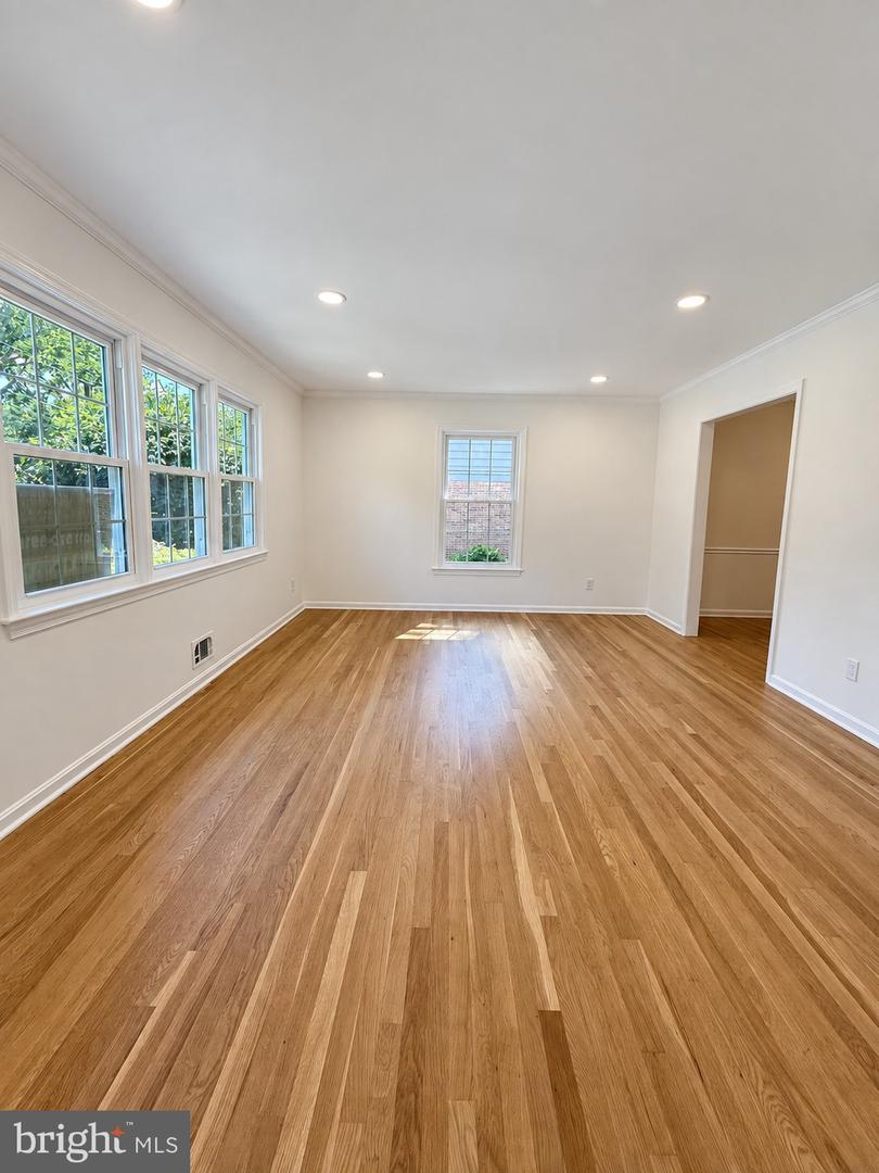 11906 Henry Fleet Dr Property Photo 14