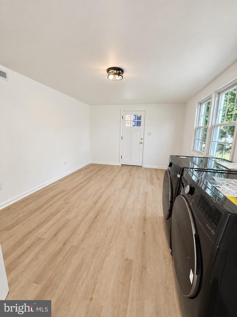 11906 Henry Fleet Dr Property Photo 22