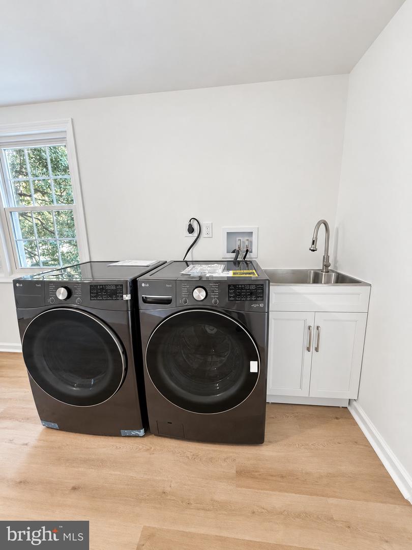 11906 Henry Fleet Dr Property Photo 26