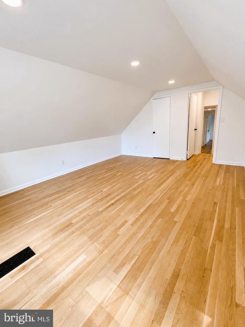 11906 Henry Fleet Dr Property Photo 31