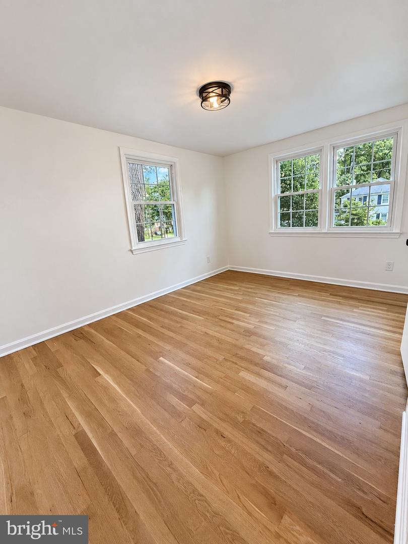 11906 Henry Fleet Dr Property Photo 33