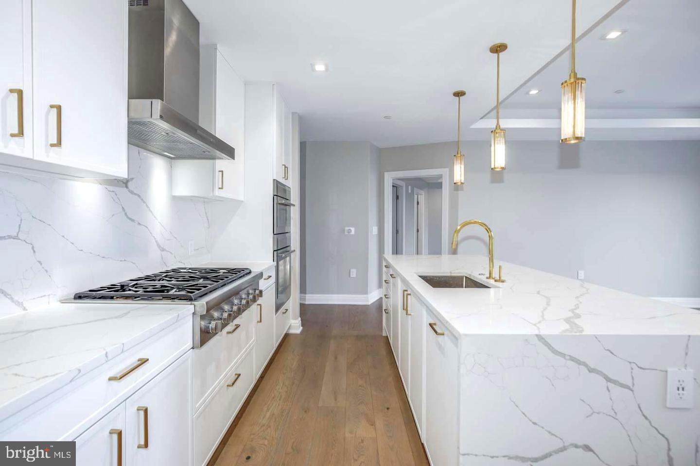 8551 Connecticut Ave #610 Property Photo 10