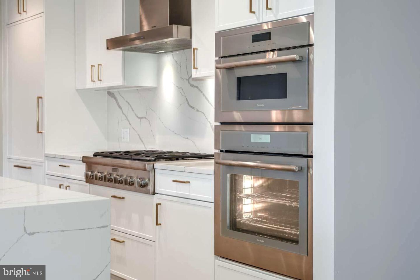8551 Connecticut Ave #610 Property Photo 12