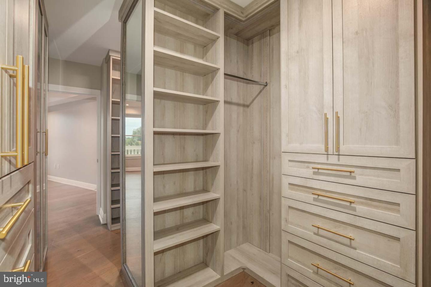 8551 Connecticut Ave #610 Property Photo 18