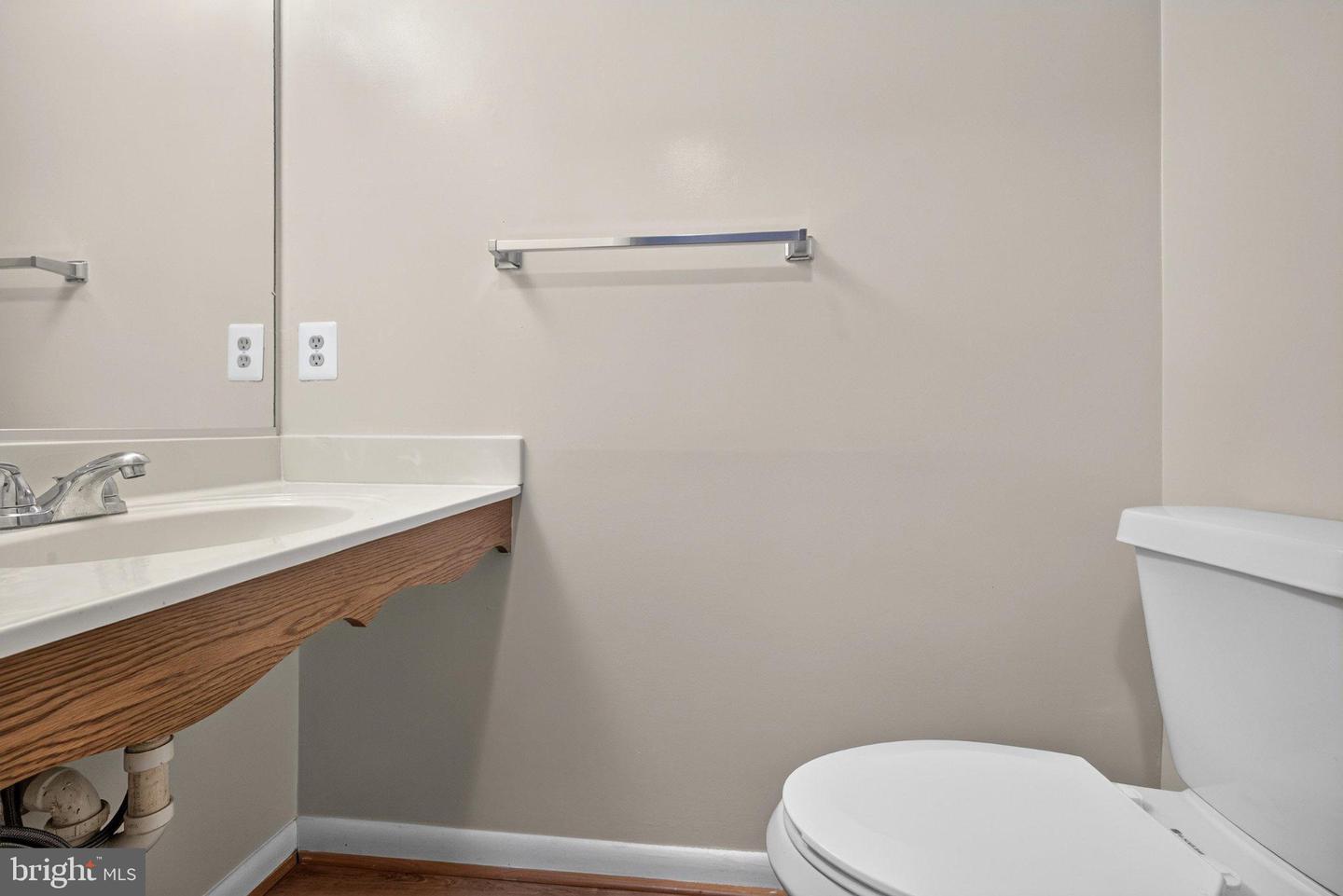 18997 Highstream Dr #834 Property Photo 13