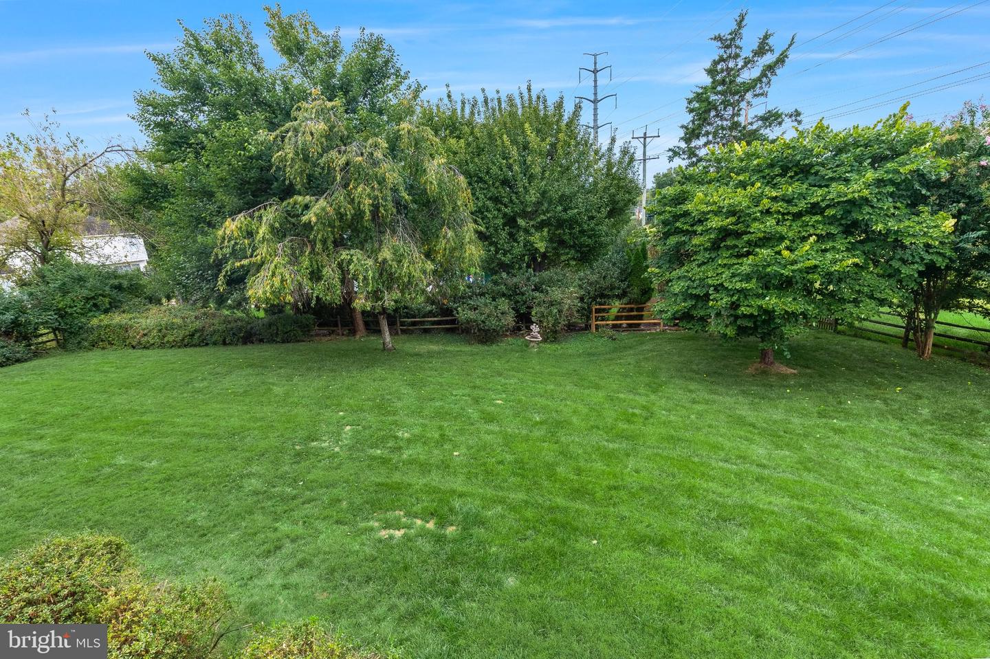 9213 Bentridge Ave Property Photo 70