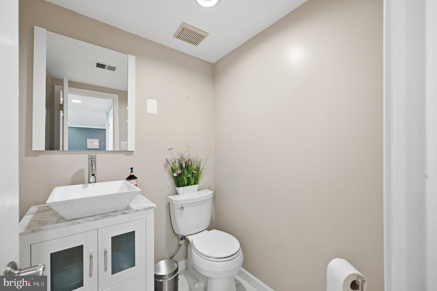 MDMC2255028 Property Photo 20