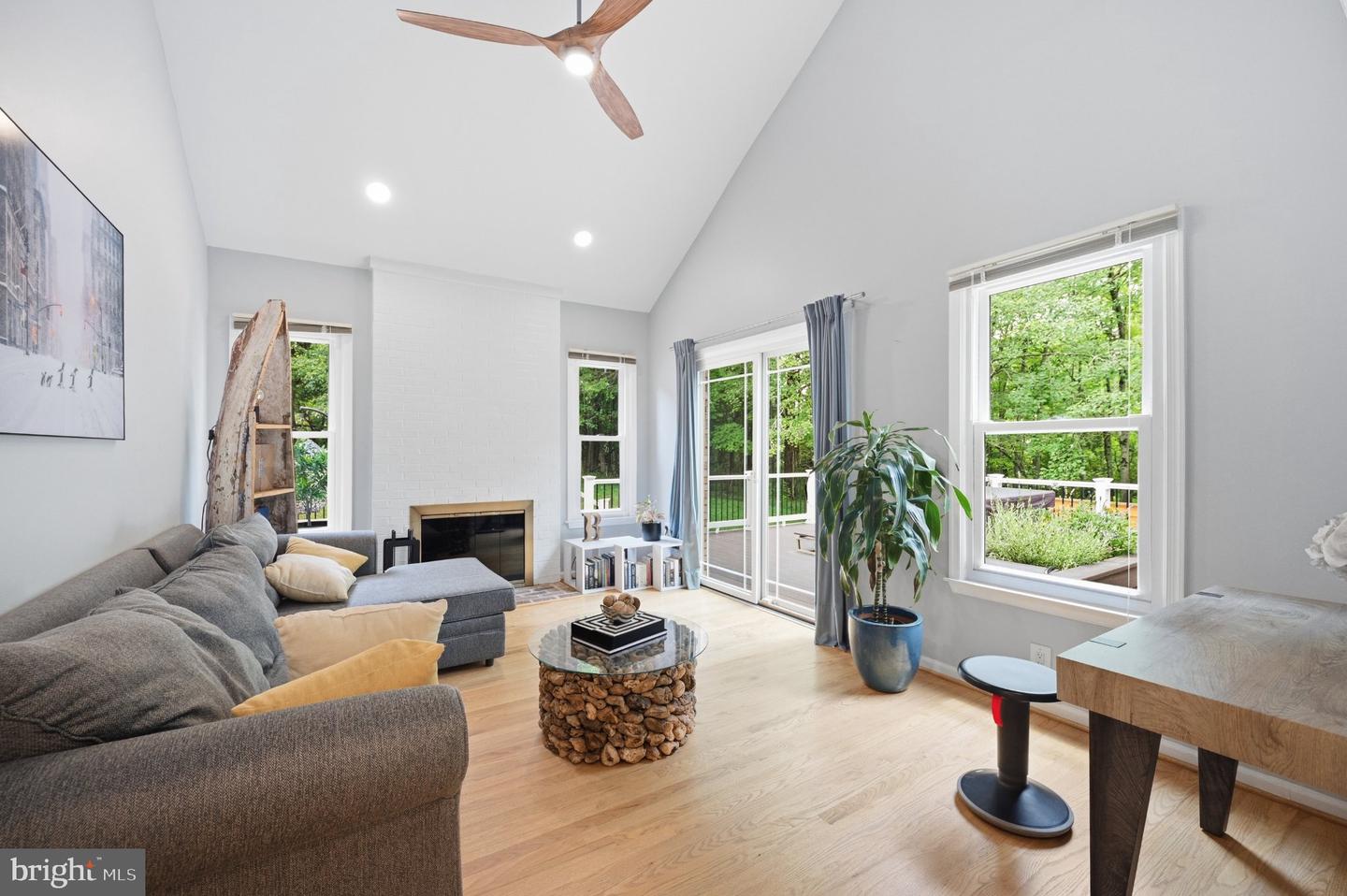 MDMC2255028 Property Photo 21