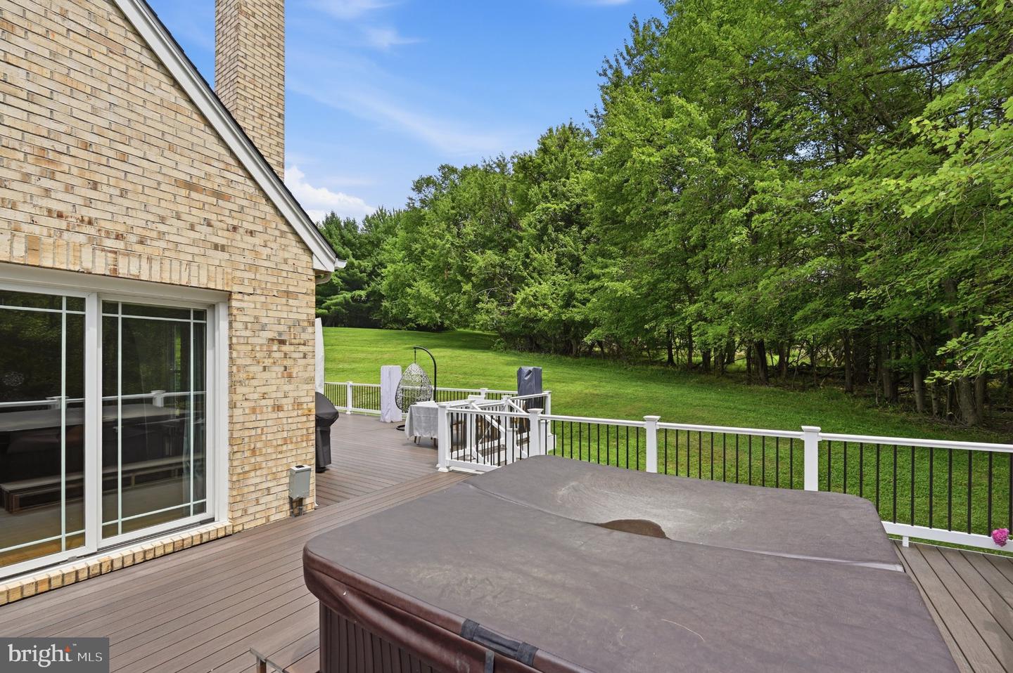 MDMC2255028 Property Photo 53