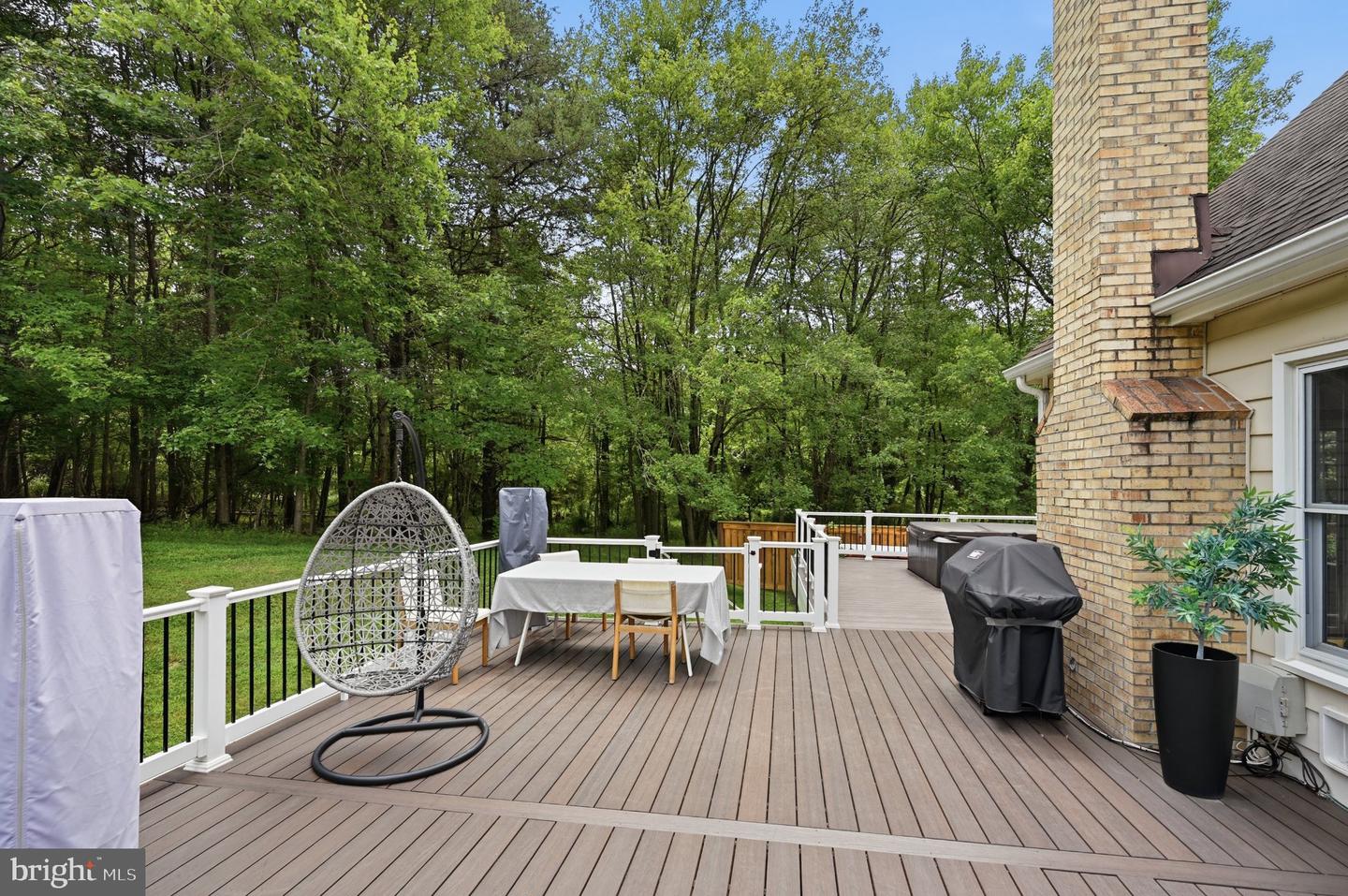 MDMC2255028 Property Photo 56