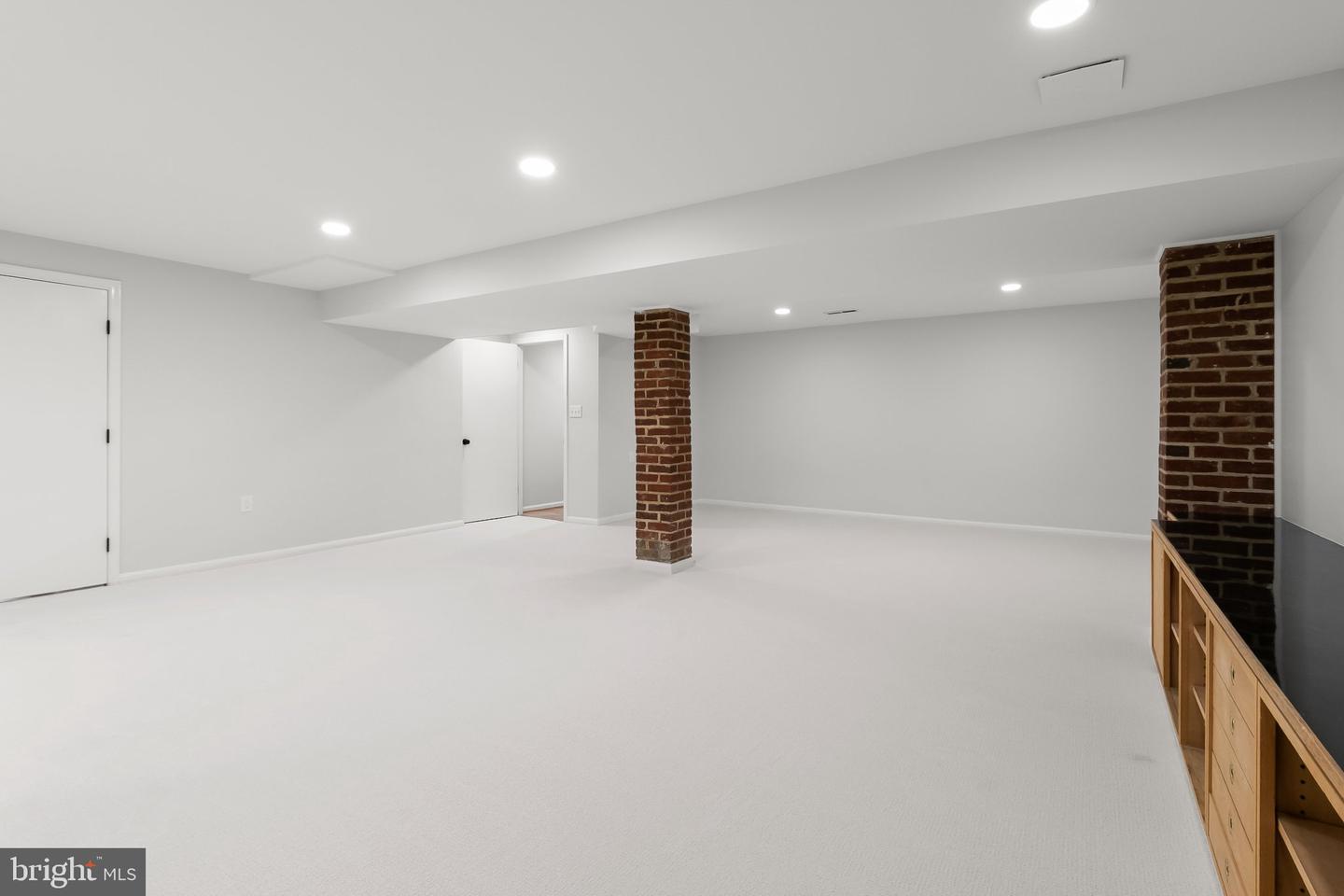 6615 Hillandale Rd #93 Property Photo 29