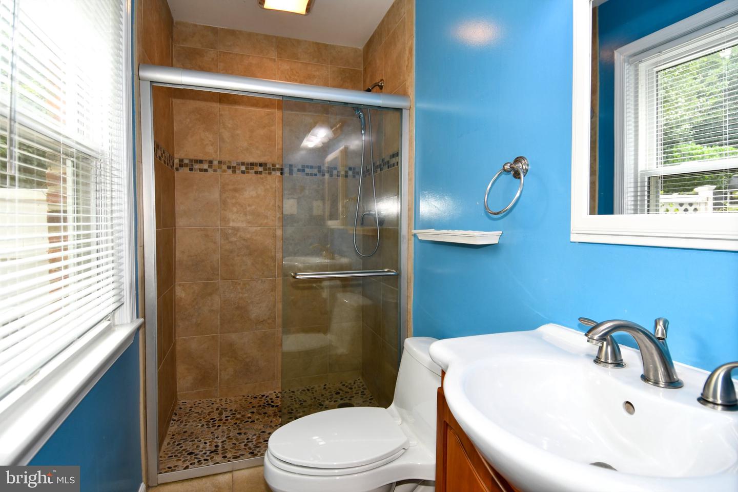 5303 Danbury Rd Property Photo 30