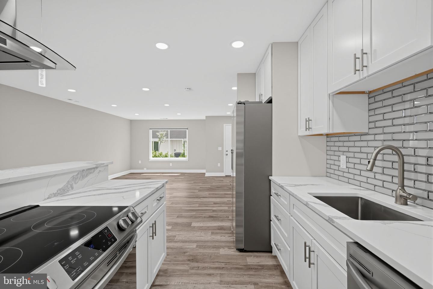 3702 Liverpool Pl #38b Property Photo 6