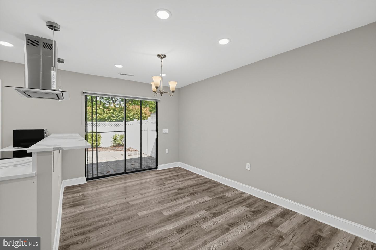 3702 Liverpool Pl #38b Property Photo 10