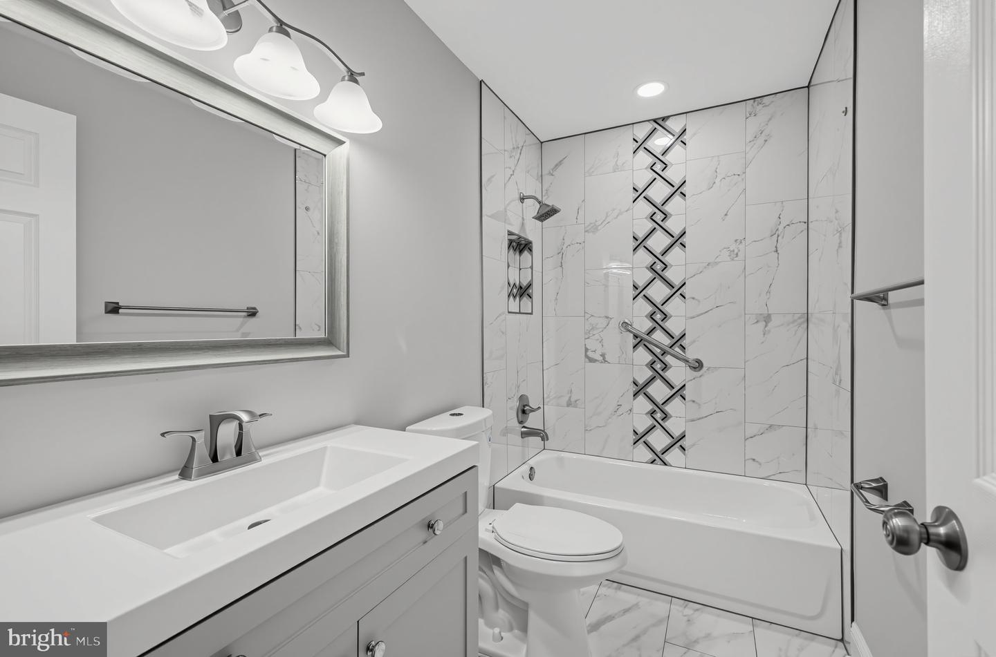 3702 Liverpool Pl #38b Property Photo 17