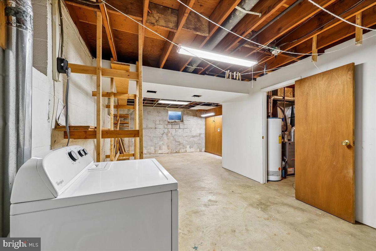 627 Crocus Dr Property Photo 31