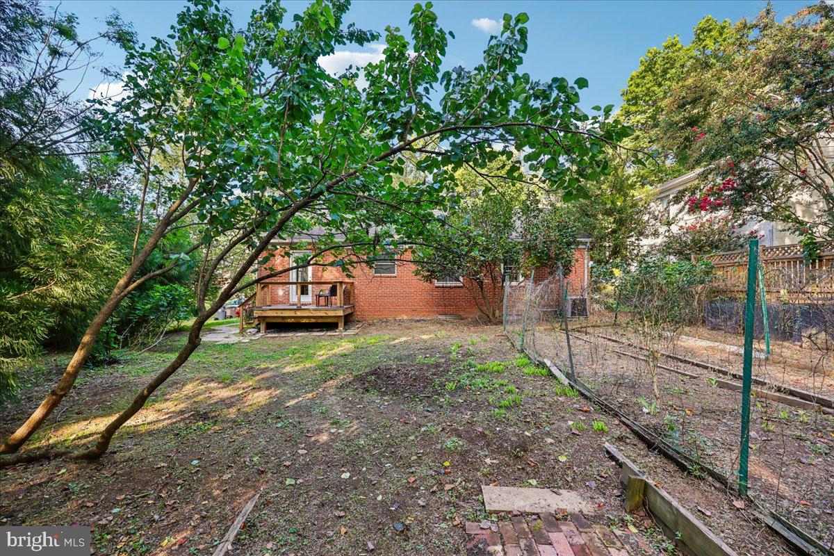 627 Crocus Dr Property Photo 36