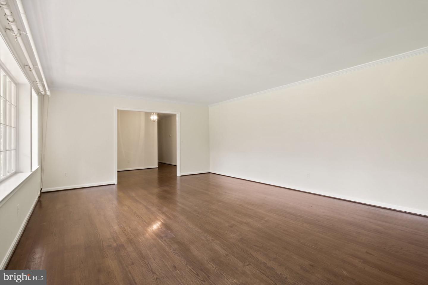 11009 Cripplegate Rd Property Photo 4