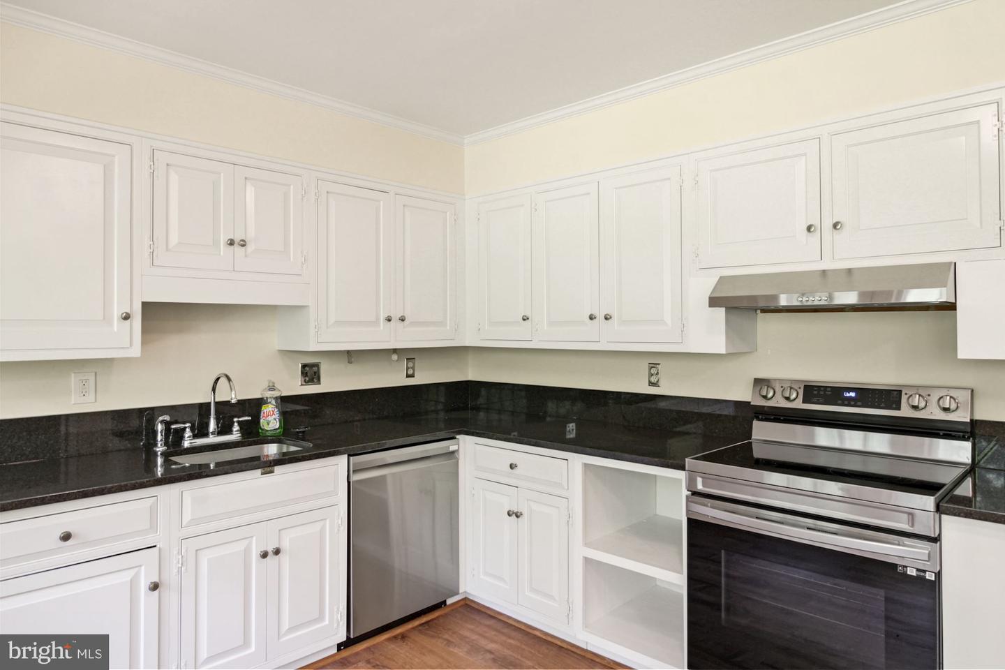 11009 Cripplegate Rd Property Photo 6