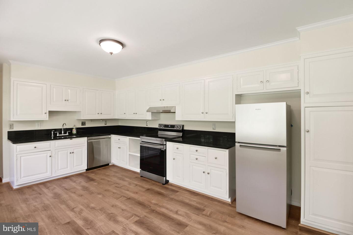 11009 Cripplegate Rd Property Photo 8