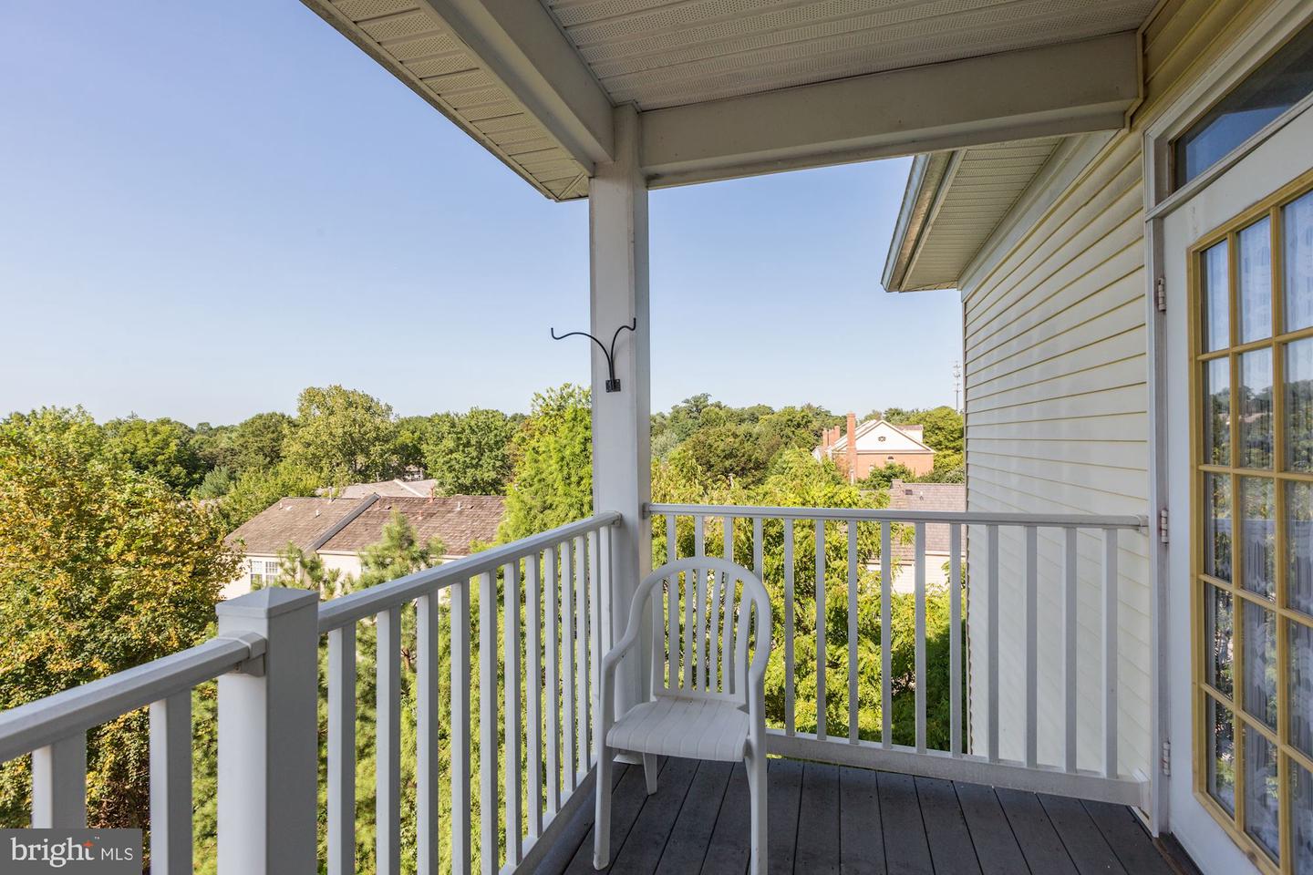 11924 Darnestown Rd #301 Property Photo 6