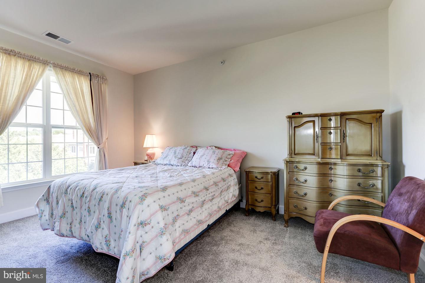 11924 Darnestown Rd #301 Property Photo 12