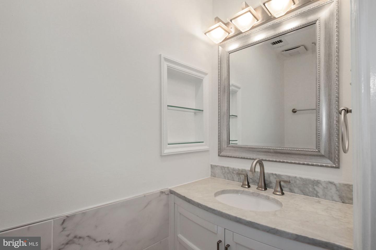 5801 Linden Square Ct #45 Property Photo 10