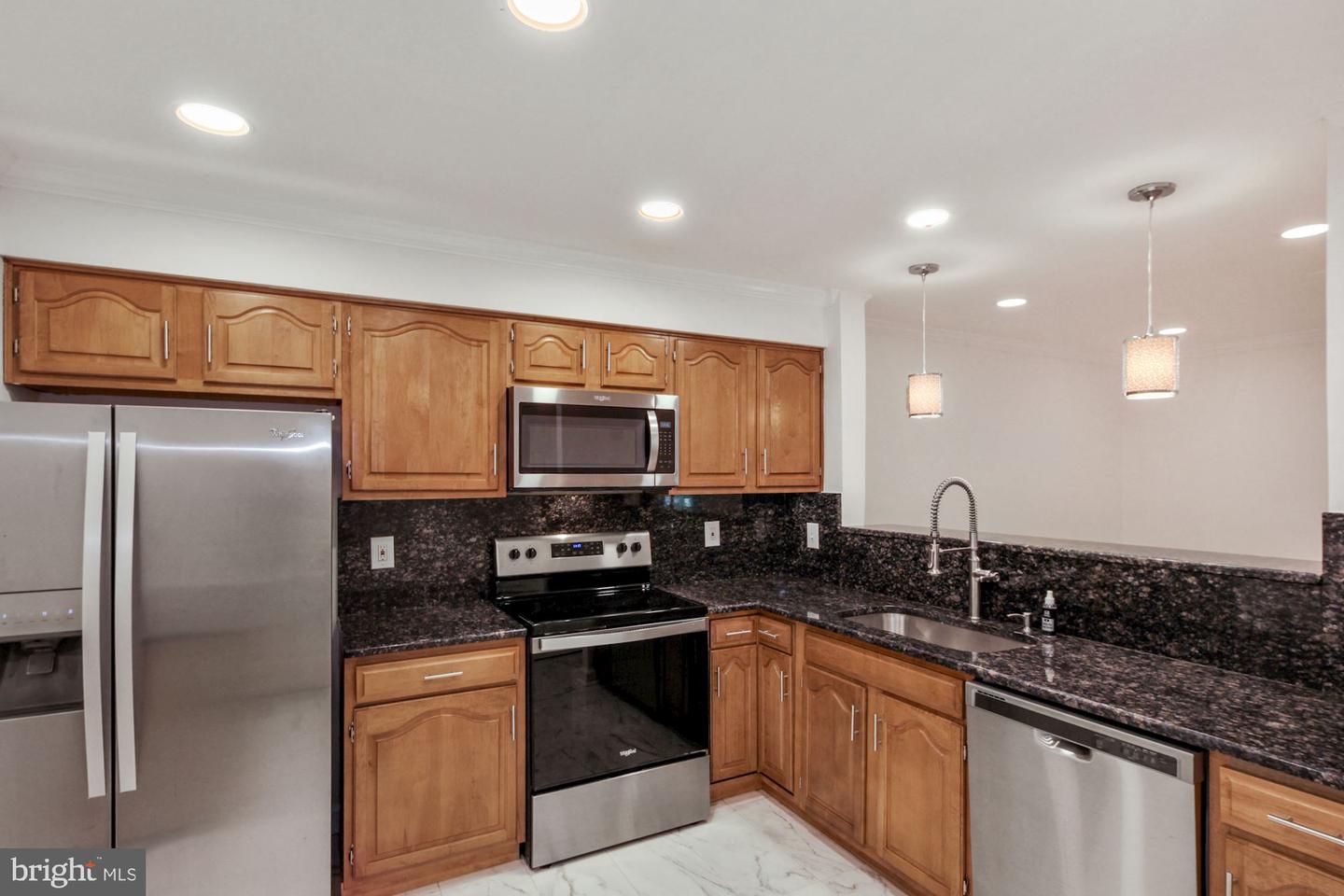 5801 Linden Square Ct #45 Property Photo 11