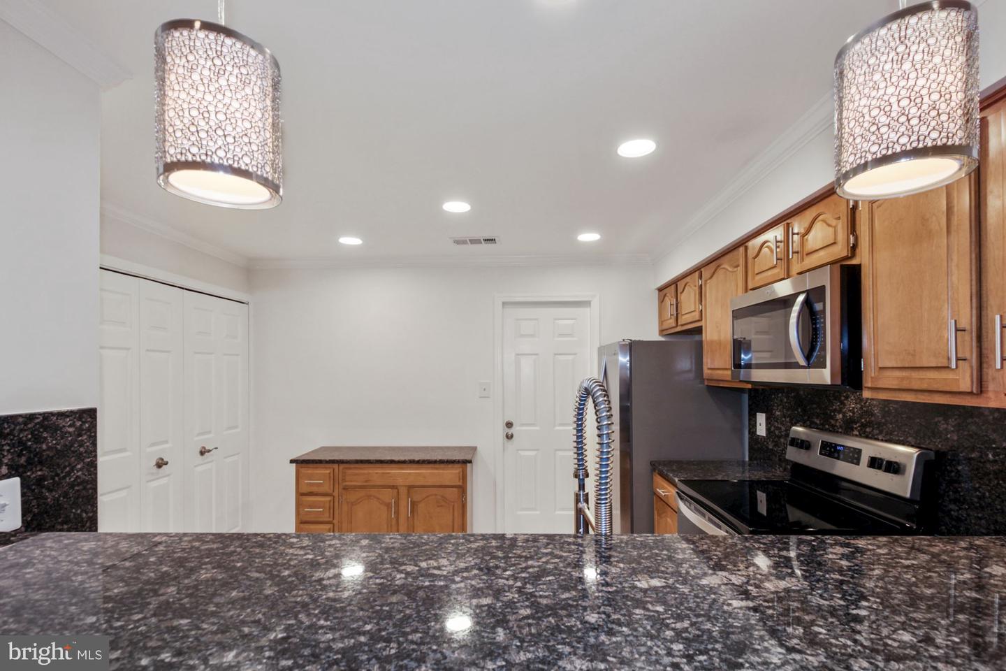 5801 Linden Square Ct #45 Property Photo 13