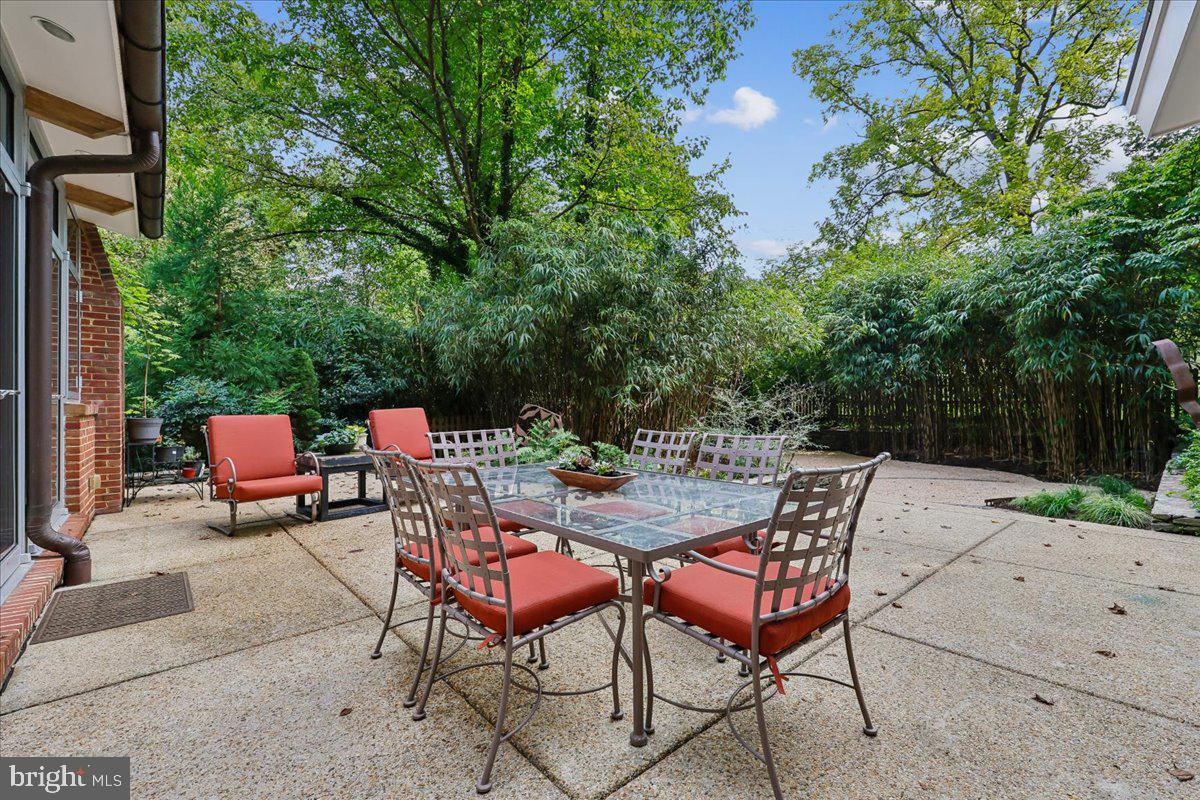 1212 Woodside Pkwy Property Photo 97