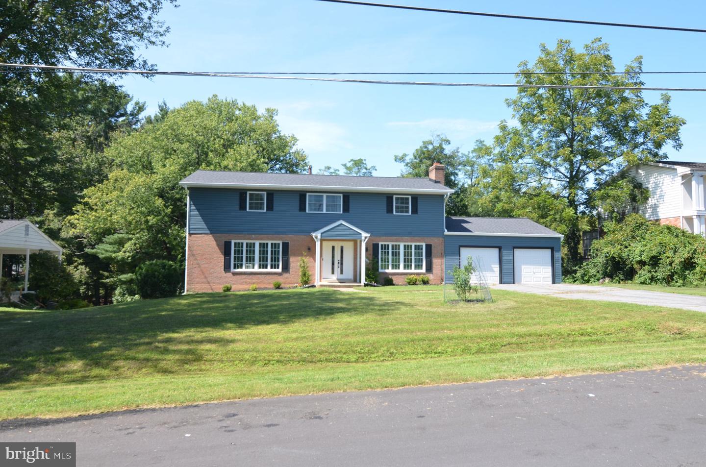 14208 N Gate Dr Property Photo 1