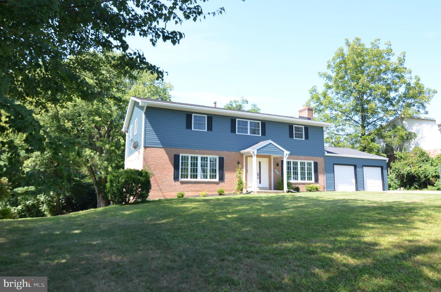 14208 N Gate Dr Property Photo 2