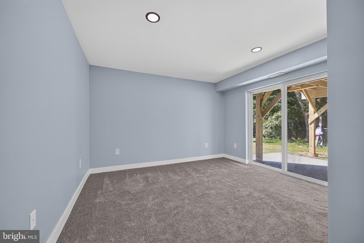 14208 N Gate Dr Property Photo 37