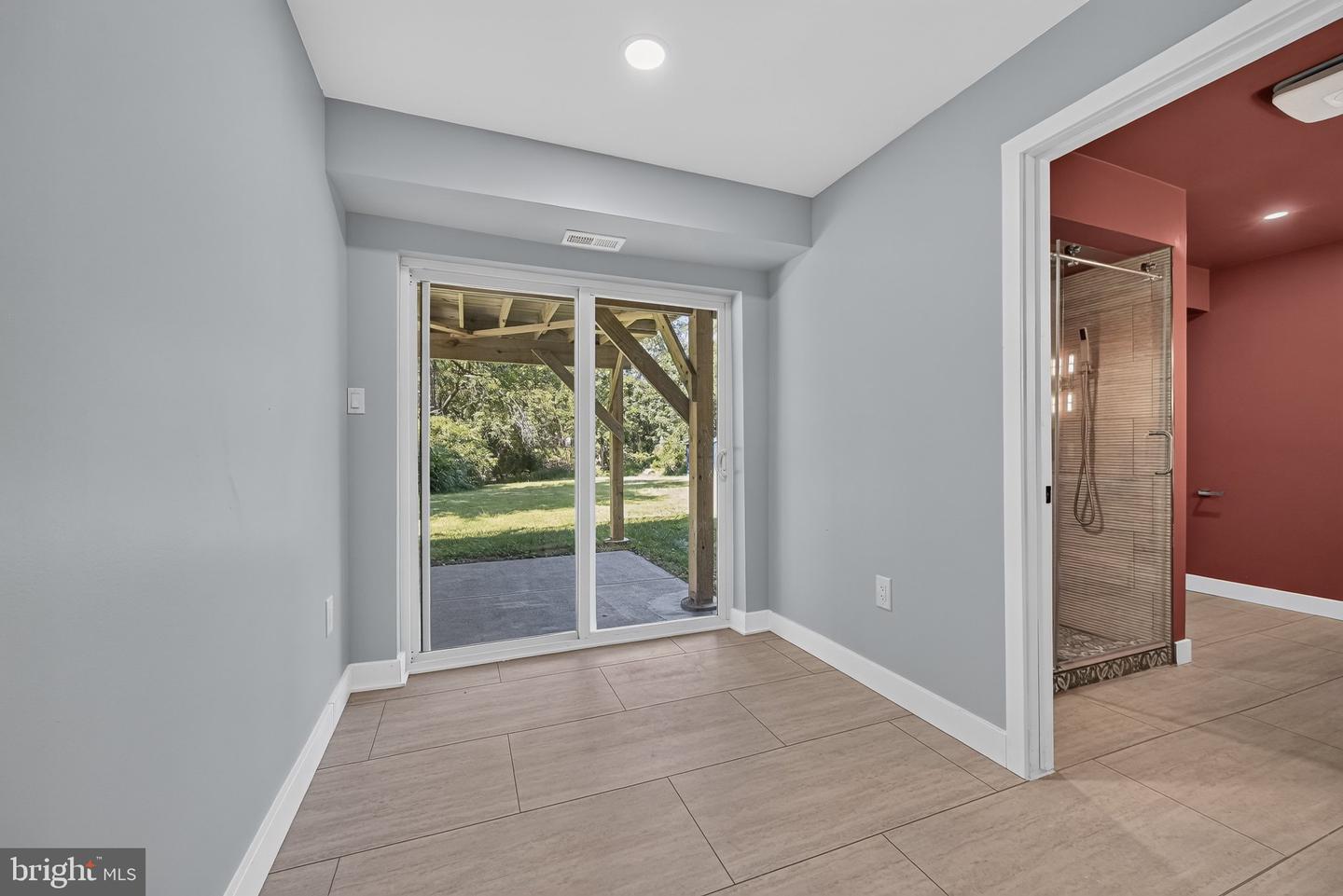 14208 N Gate Dr Property Photo 40